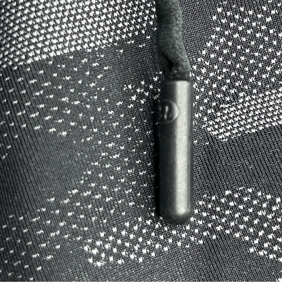 Lululemon Pace Breaker Shorts 9” Lined Variegated Mesh Camo Black Athletic - Picture 11 of 12